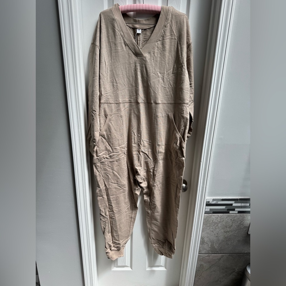 ANRABESS Tan V-Neck Jumpsuit